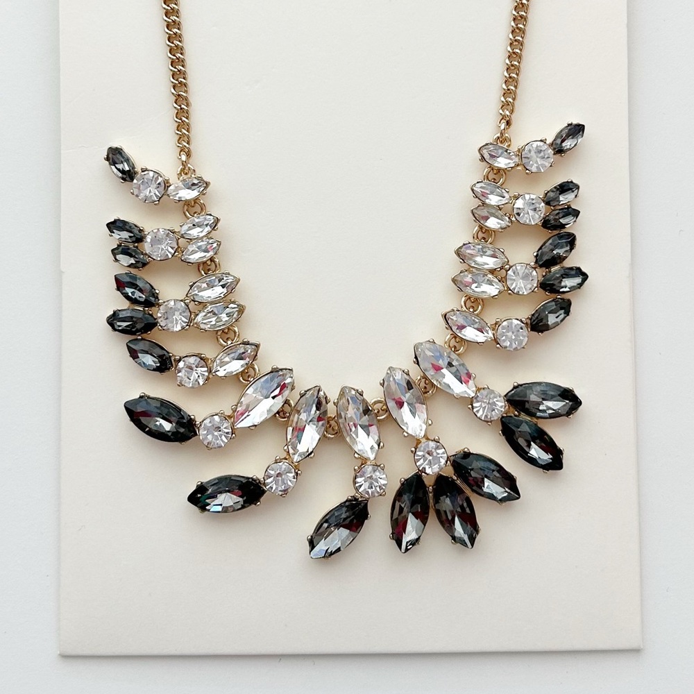 NWT- Banana Republic Necklace - Picture 1 of 3